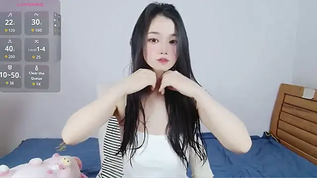 amihuang online show from May 11, 2026, 7:43 am