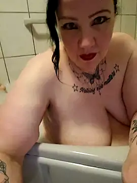 Snapshot of Noraya_ink chatting on April 3, 2026, 6:14 pm Noraya ink online show from April 3, 2026, 6:14 pm