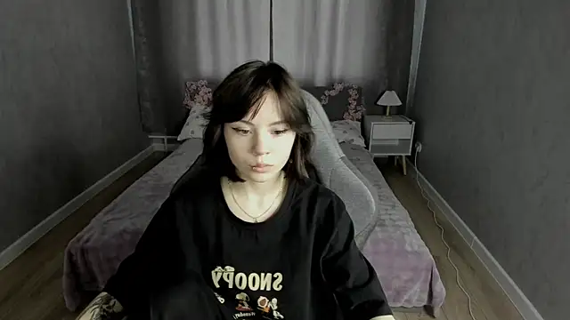 Snapshot of Loly_Cuttie chatting on May 21, 2026, 9:06 am Loly Cuttie online show from May 21, 2026, 9:06 am