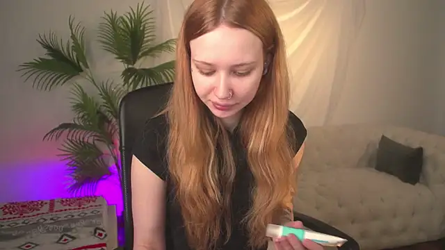 Snapshot of zoeforrd chatting on May 7, 2026, 5:01 am zoeforrd online show from May 7, 2026, 5:01 am