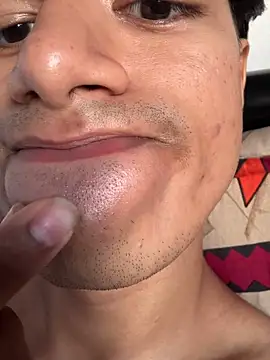 Snapshot of adihaveabigdick chatting on June 2, 2026, 1:16 am adihaveabigdick online show from June 2, 2026, 1:16 am