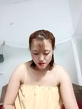 -Bitilu- online show from April 28, 2026, 1:04 am