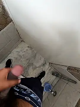 Snapshot of bull_1992 chatting on March 27, 2026, 7:50 am bull 1992 online show from March 27, 2026, 7:50 am