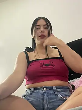 Cami olarte online show from May 7, 2026, 4:28 am