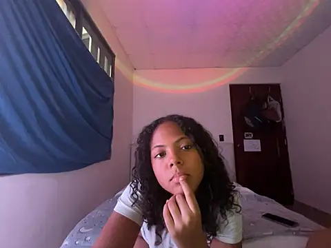 hottDiana online show from May 15, 2026, 1:58 am