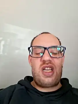 Snapshot of fettgail-0507 chatting on April 2, 2026, 1:18 pm fettgail-0507 online show from April 2, 2026, 1:18 pm
