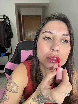 Snapshot of Carolzinhalux69 chatting on July 8, 2026, 5:24 pm Carolzinhalux69 online show from July 8, 2026, 5:24 pm