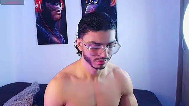 IamAxel03 online show from May 1, 2026, 6:24 pm