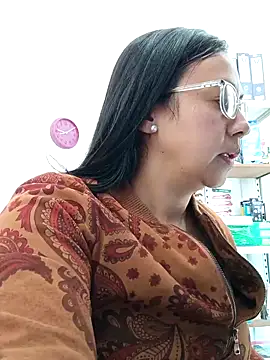 Snapshot of Violeta--7 chatting on April 20, 2026, 1:45 pm Violeta--7 online show from April 20, 2026, 1:45 pm
