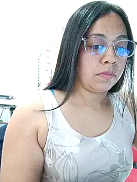 Snapshot of Violeta--7 chatting on April 21, 2026, 1:39 pm Violeta--7 online show from April 21, 2026, 1:39 pm