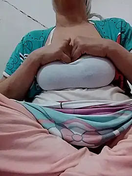 Snapshot of _KapiiTana_ chatting on May 9, 2026, 11:52 pm KapiiTana online show from May 9, 2026, 11:52 pm