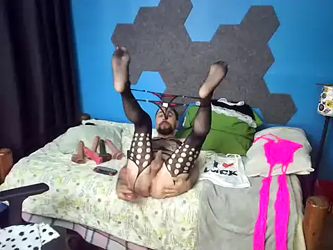 MachoPutito online show from November 26, 2025, 1:49 am