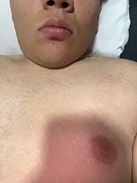 Snapshot of Theohernan chatting on March 27, 2026, 2:42 am Theohernan online show from March 27, 2026, 2:42 am