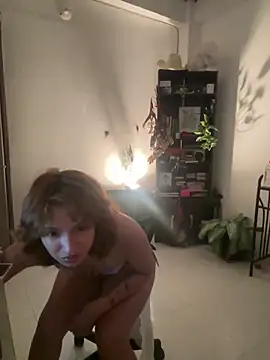 Snapshot of red_moon666 chatting on March 27, 2026, 5:27 am red moon666 online show from March 27, 2026, 5:27 am