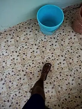 junedkhan99 online show from April 10, 2026, 5:58 am