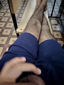 junedkhan99 online show from April 6, 2026, 4:46 am