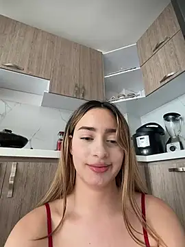 Snapshot of barbievictoria chatting on June 3, 2026, 2:33 pm barbievictoria online show from June 3, 2026, 2:33 pm
