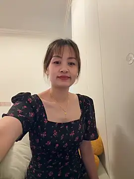 Snapshot of Yang_218 chatting on May 3, 2026, 1:58 pm Yang 218 online show from May 3, 2026, 1:58 pm