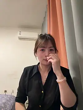 Snapshot of Yang_218 chatting on April 19, 2026, 7:20 am Yang 218 online show from April 19, 2026, 7:20 am