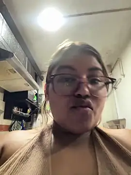 C1N09 online show from April 23, 2026, 3:57 am