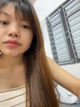 Snapshot of -Vaci- chatting on April 21, 2026, 2:01 pm -Vaci- online show from April 21, 2026, 2:01 pm