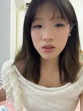 Snapshot of Meow_827 chatting on June 6, 2026, 10:42 am Meow 827 online show from June 6, 2026, 10:42 am