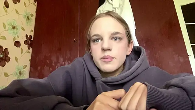 CindyOzga online show from March 28, 2026, 9:21 am