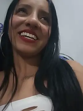 Snapshot of _Carolyn chatting on May 19, 2026, 3:13 am Carolyn online show from May 19, 2026, 3:13 am
