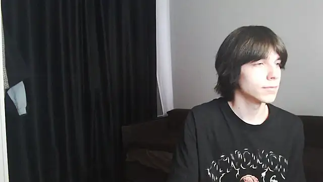 Snapshot of mason_silver chatting on April 11, 2026, 7:45 am mason silver online show from April 11, 2026, 7:45 am