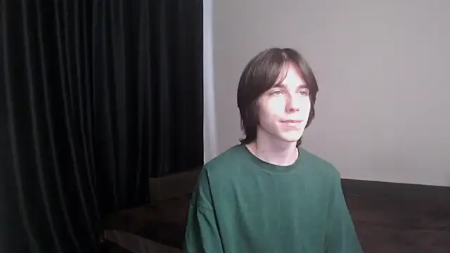 Snapshot of mason_silver chatting on April 28, 2026, 8:52 am mason silver online show from April 28, 2026, 8:52 am
