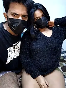 Snapshot of Love_Bugg chatting on March 28, 2026, 2:07 pm Love Bugg online show from March 28, 2026, 2:07 pm