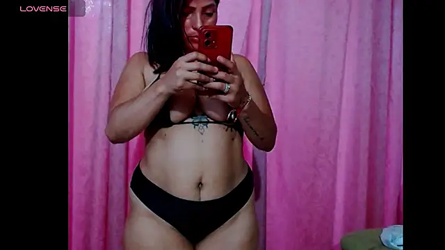 laurasex dolls online show from May 11, 2026, 2:45 pm