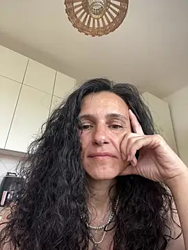 Snapshot of StellaMia263 chatting on June 7, 2026, 2:44 pm StellaMia263 online show from June 7, 2026, 2:44 pm