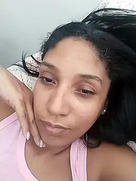 Snapshot of maia_lion chatting on May 1, 2026, 8:25 pm maia lion online show from May 1, 2026, 8:25 pm