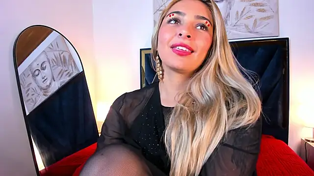 Catalina Osorio online show from July 15, 2026, 12:23 pm