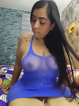 Snapshot of val_eria chatting on May 18, 2026, 10:47 pm val eria online show from May 18, 2026, 10:47 pm