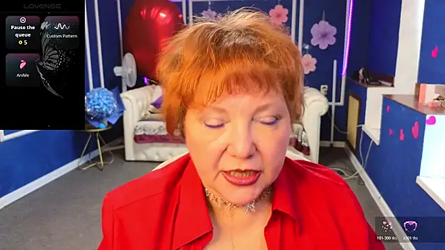 Kira Kingslee online show from March 28, 2026, 11:33 am