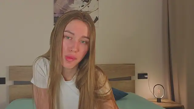 Snapshot of AliseeLee chatting on March 30, 2026, 12:12 am AliseeLee online show from March 30, 2026, 12:12 am