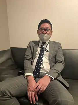 Snapshot of RYUICHI_1919 chatting on May 20, 2026, 10:34 am RYUICHI 1919 online show from May 20, 2026, 10:34 am