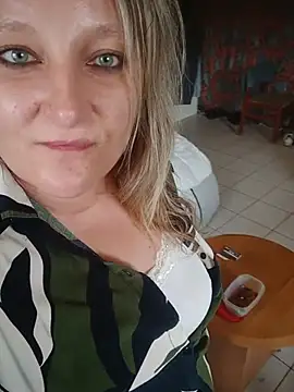 Snapshot of ROULEBUCCALE chatting on May 17, 2026, 3:34 pm ROULEBUCCALE online show from May 17, 2026, 3:34 pm