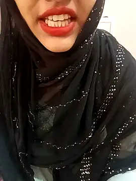 Miss Noor   online show from May 17, 2026, 5:29 am