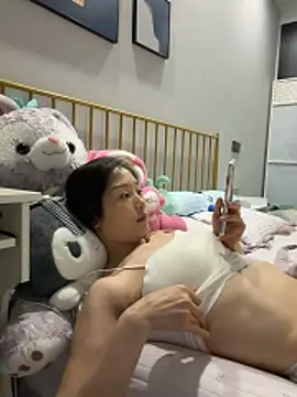 yuanpu0925 online show from May 8, 2026, 2:21 pm