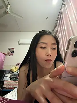 yuanpu0925 online show from May 11, 2026, 5:09 am