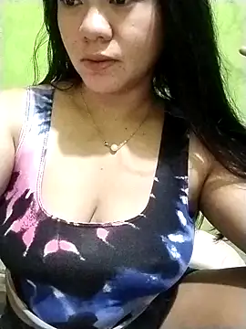 sweety honey27 online show from April 27, 2026, 5:11 pm