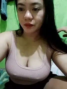 sweety honey27 online show from April 23, 2026, 6:42 pm