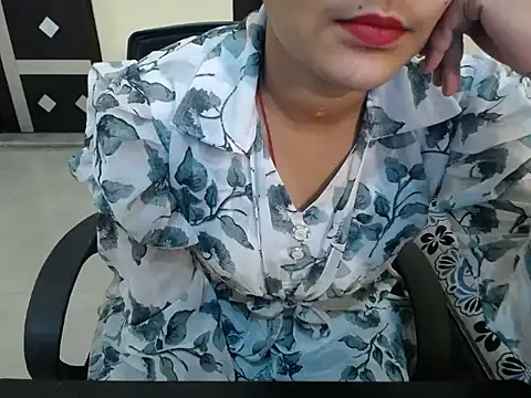 Riya saini06 online show from April 8, 2026, 6:04 am