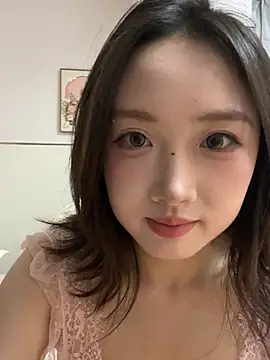Snapshot of Alice-babyone chatting on May 13, 2026, 2:02 pm Alice-babyone online show from May 13, 2026, 2:02 pm