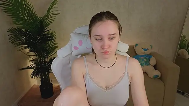 Snapshot of SweetieBlush chatting on April 28, 2026, 1:26 am SweetieBlush online show from April 28, 2026, 1:26 am