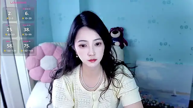 Snapshot of summer_uu chatting on May 14, 2026, 3:20 pm summer uu online show from May 14, 2026, 3:20 pm