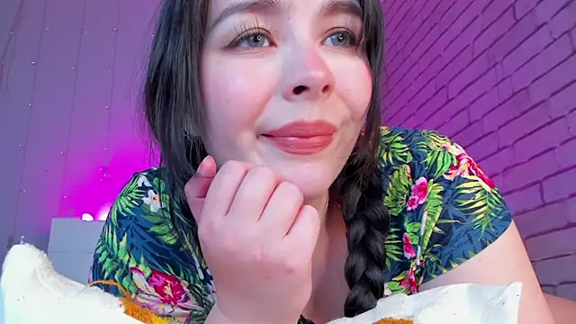 NatalForsy online show from May 12, 2026, 11:49 am
